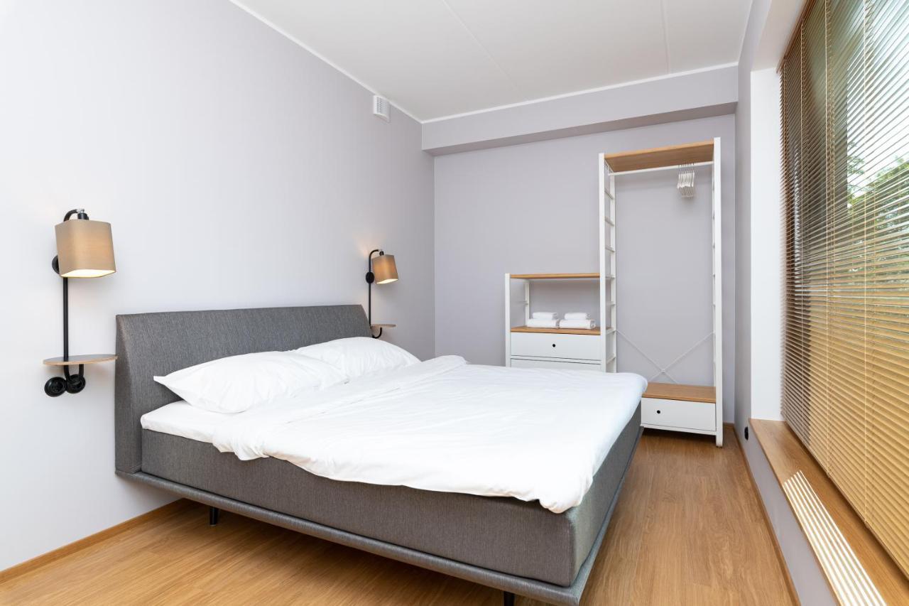 Self-Check-In Spacious 1 Bedroom Apartment With Free Parking Tallinn Bagian luar foto
