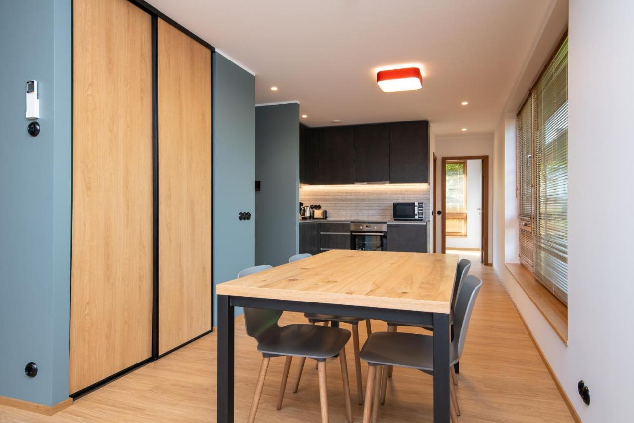 Self-Check-In Spacious 1 Bedroom Apartment With Free Parking Tallinn Bagian luar foto