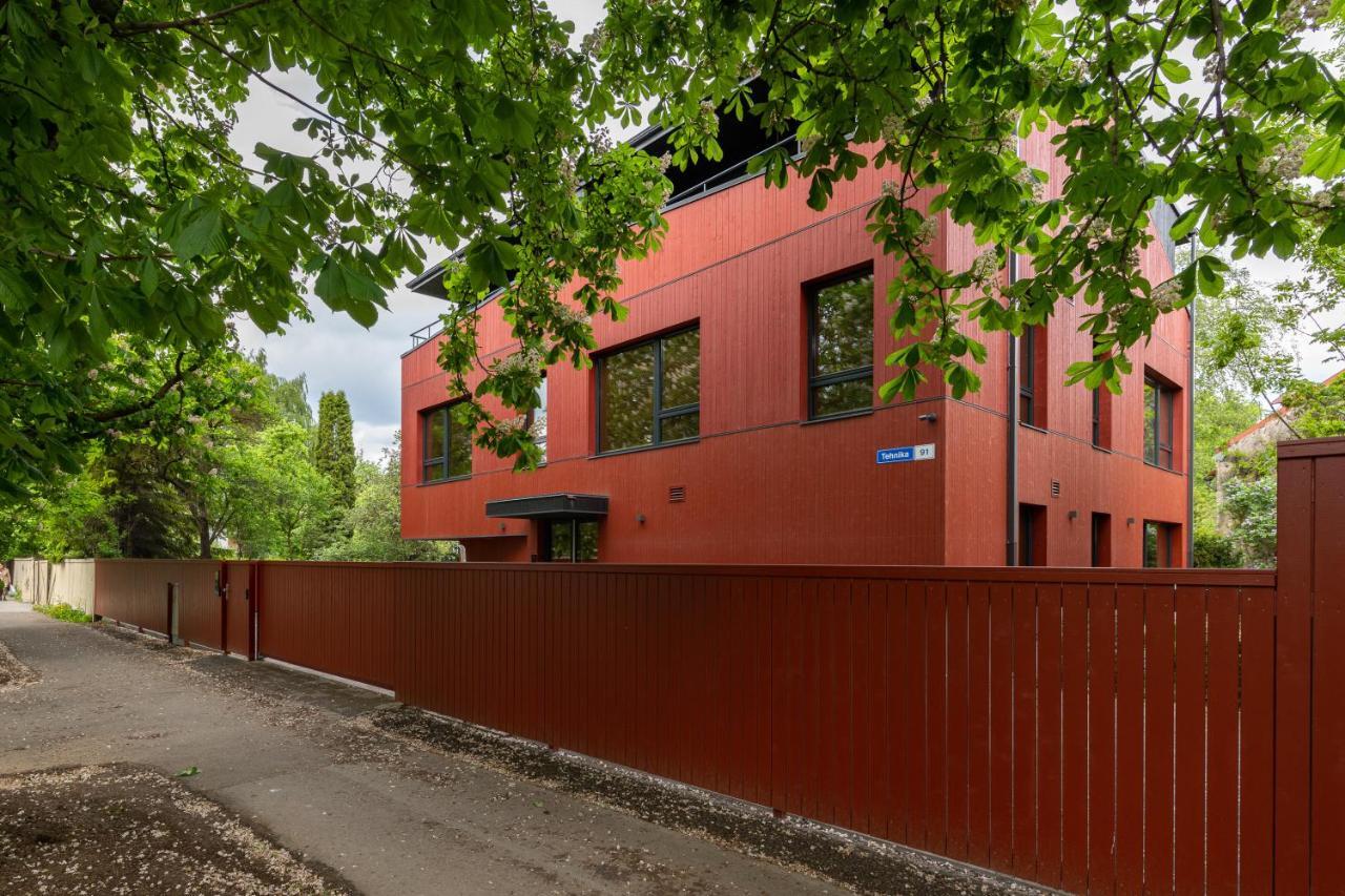 Self-Check-In Spacious 1 Bedroom Apartment With Free Parking Tallinn Bagian luar foto